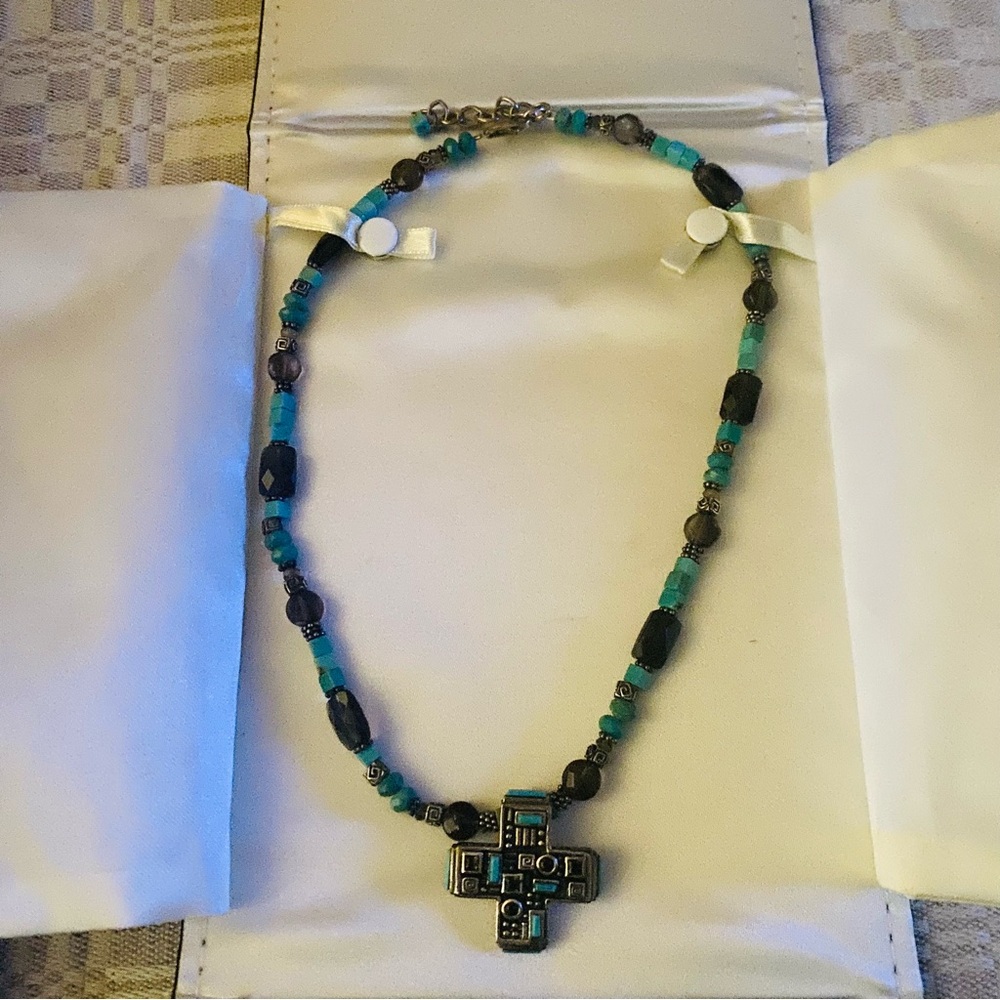 BARSE Vintage Southwestern Turquoise and Black Onyx Beaded Cross Necklace. - Picture 4 of 5